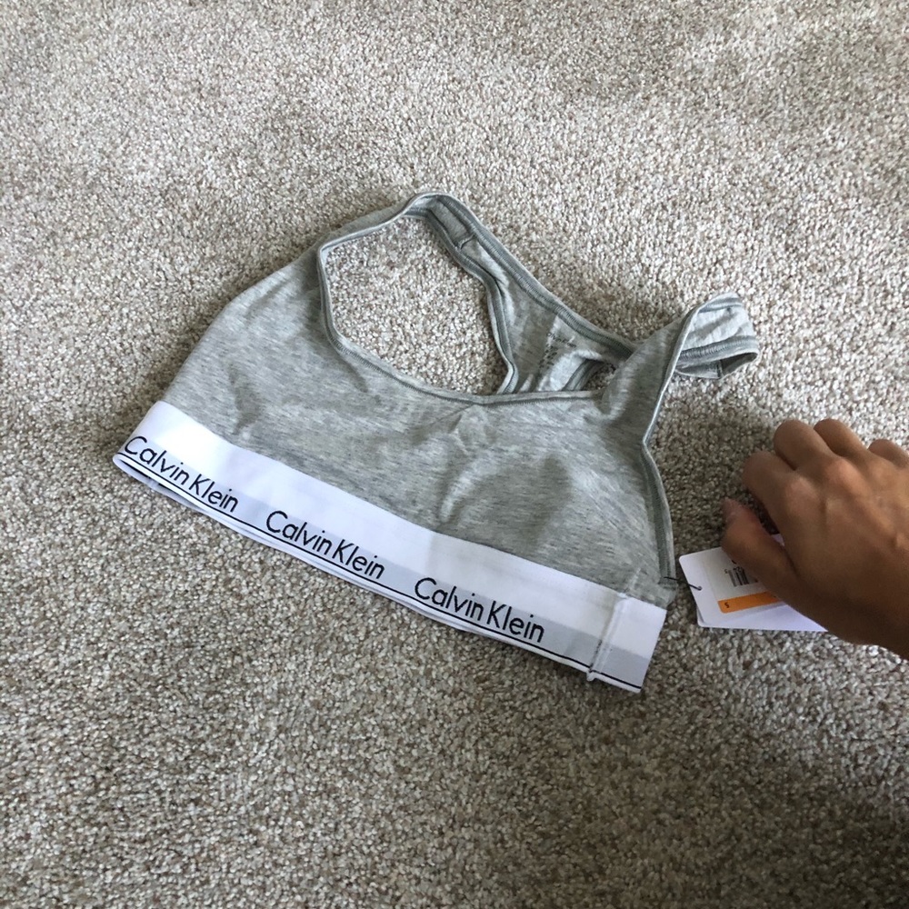 Calvin Klein s